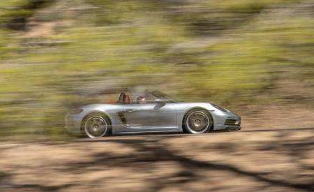 2021 Porsche 718 Boxster GTS 4.0 25 Years (Color: GT Silver) Side Wallpapers 450x275 (32)