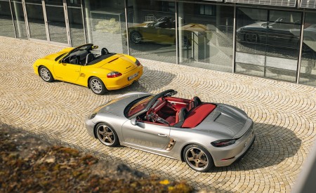2021 Porsche 718 Boxster GTS 4.0 25 Years and 1996 Boxster Rear Three-Quarter Wallpapers 450x275 (171)