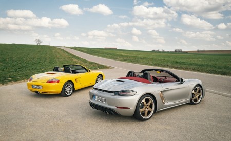 2021 Porsche 718 Boxster GTS 4.0 25 Years and 1996 Boxster Rear Three-Quarter Wallpapers 450x275 (162)