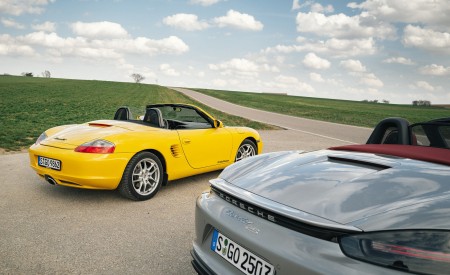 2021 Porsche 718 Boxster GTS 4.0 25 Years and 1996 Boxster Wallpapers 450x275 (165)