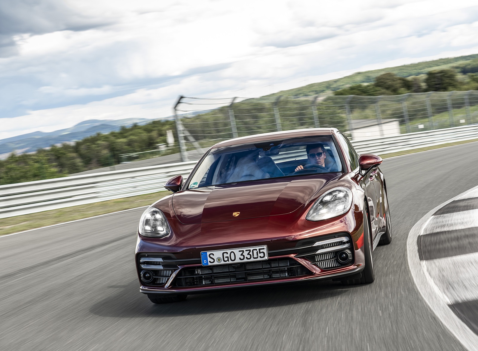 2021 Porsche Panamera Turbo S (Color: Cherry Metallic) Front Wallpapers #1 of 137