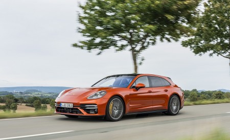 2021 Porsche Panamera Turbo S Sport Turismo (Color: Papaya Metallic) Front Three-Quarter Wallpapers 450x275 (35)