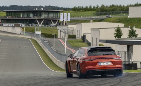 2021 Porsche Panamera Turbo S Sport Turismo (Color: Papaya Metallic) Rear Wallpapers 450x275 (34)