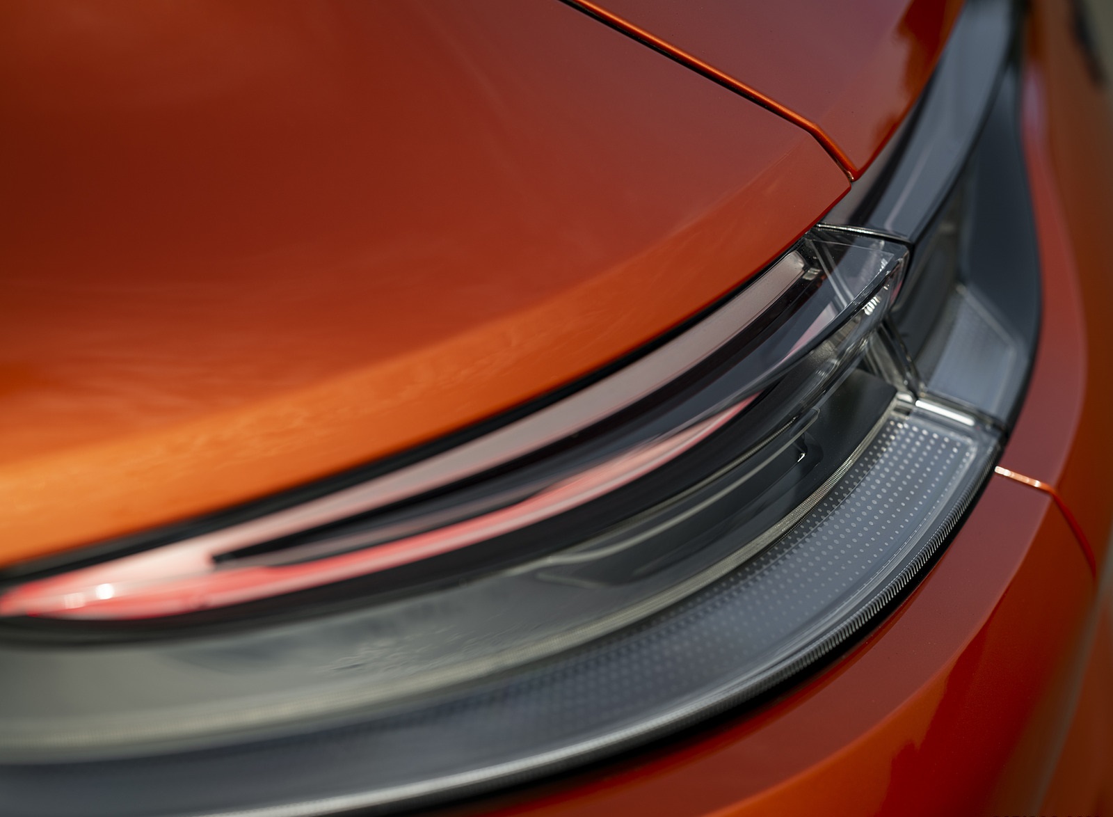 2021 Porsche Panamera Turbo S Sport Turismo (Color: Papaya Metallic) Tail Light Wallpapers #56 of 114