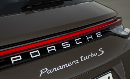 2021 Porsche Panamera Turbo S Sport Turismo (Color: Truffle Brown Metallic) Badge Wallpapers 450x275 (106)