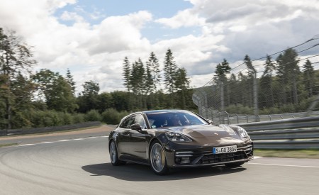 2021 Porsche Panamera Turbo S Sport Turismo (Color: Truffle Brown Metallic) Front Three-Quarter Wallpapers 450x275 (81)