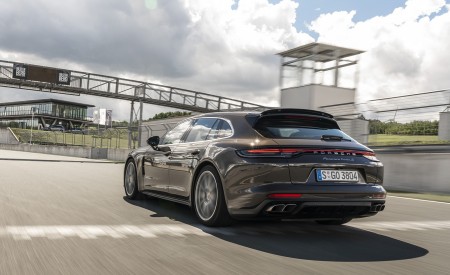 2021 Porsche Panamera Turbo S Sport Turismo (Color: Truffle Brown Metallic) Rear Three-Quarter Wallpapers 450x275 (72)