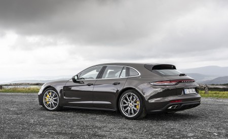 2021 Porsche Panamera Turbo S Sport Turismo (Color: Truffle Brown Metallic) Rear Three-Quarter Wallpapers 450x275 (87)