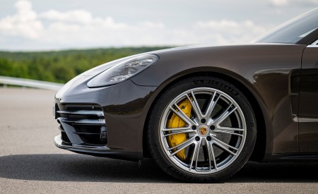 2021 Porsche Panamera Turbo S Sport Turismo (Color: Truffle Brown Metallic) Wheel Wallpapers 450x275 (101)