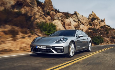 2021 Porsche Panamera Turbo S Sport Turismo (US-Spec; Color: GT Silver Metallic) Front Three-Quarter Wallpapers 450x275 (3)