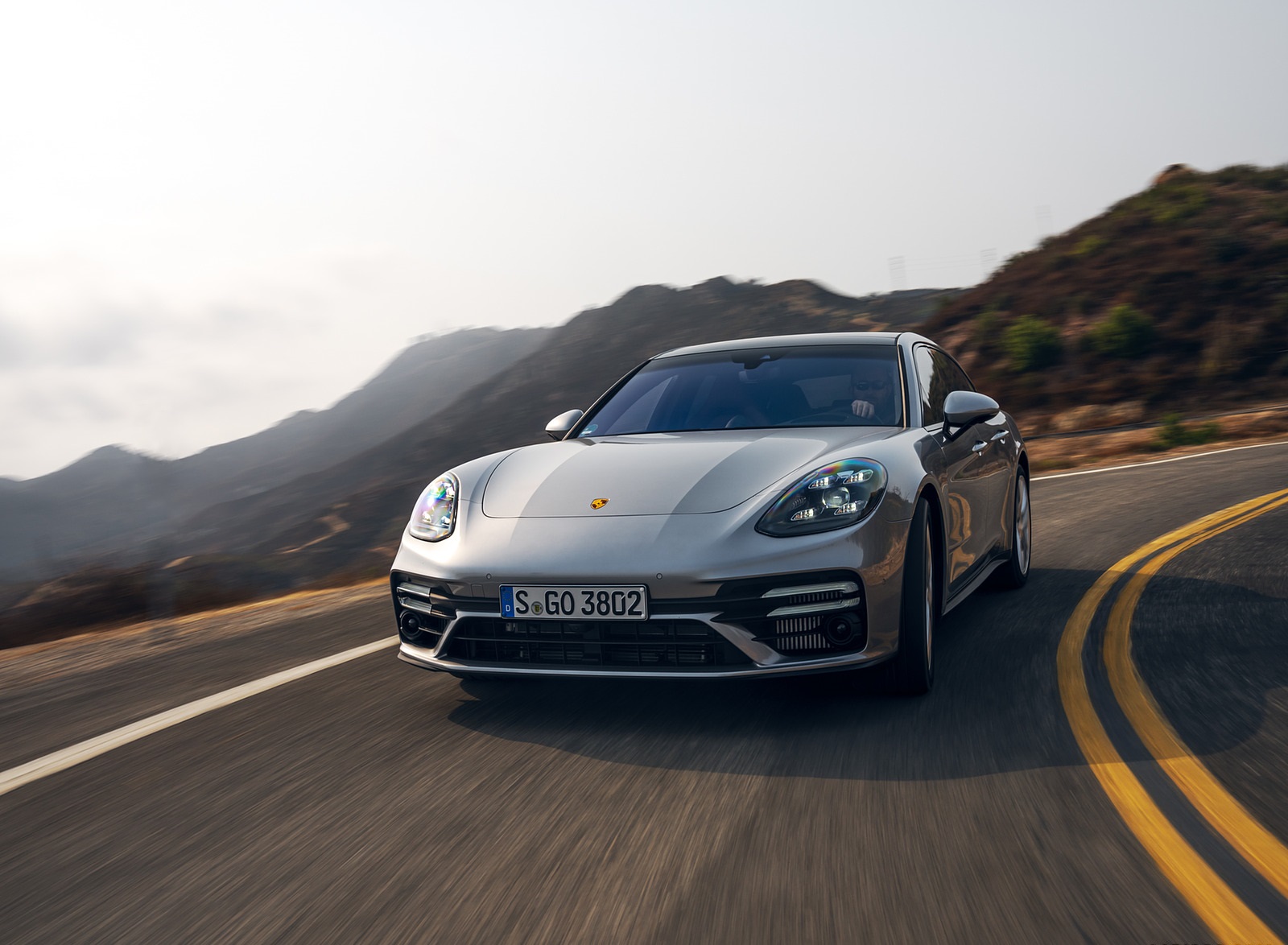 2021 Porsche Panamera Turbo S Sport Turismo (US-Spec; Color: GT Silver Metallic) Front Wallpapers #1 of 114