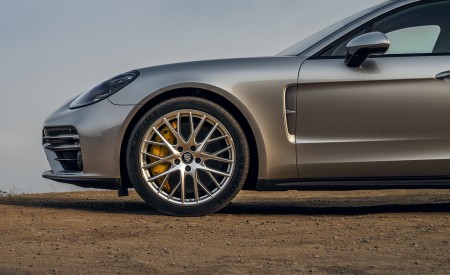 2021 Porsche Panamera Turbo S Sport Turismo (US-Spec; Color: GT Silver Metallic) Wheel Wallpapers 450x275 (19)