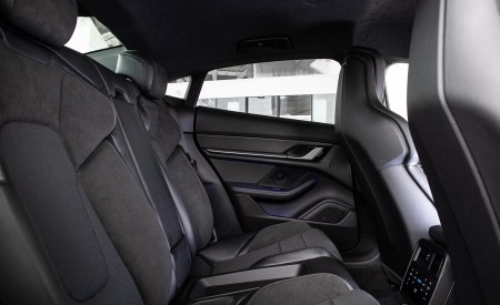 2021 Porsche Taycan (Color: Cherry Metallic) Interior Rear Seats Wallpapers 450x275 (139)