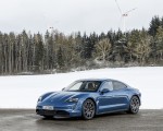 2021 Porsche Taycan (Color: Neptune Blue) Front Three-Quarter Wallpapers 150x120 (32)