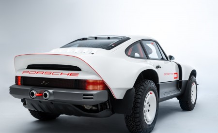 2021 Singer Porsche 911 All-terrain Competition Study Rear Three-Quarter Wallpapers 450x275 (40)