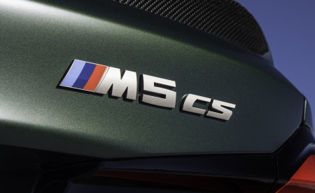 2022 BMW M5 CS Badge Wallpapers  450x275 (88)