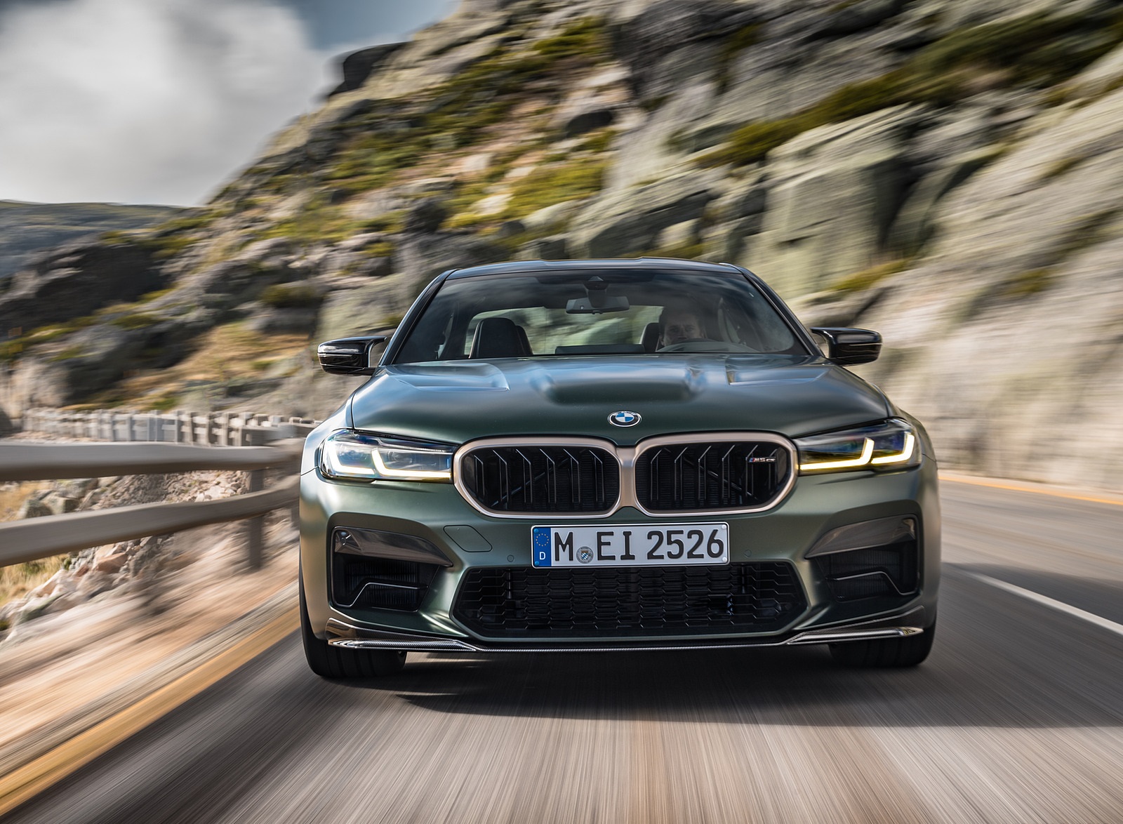 BMW m5 2022 новая