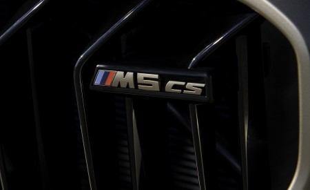 2022 BMW M5 CS Grill Wallpapers 450x275 (96)