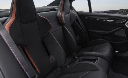 2022 BMW M5 CS Interior Rear Seats Wallpapers 450x275 (119)