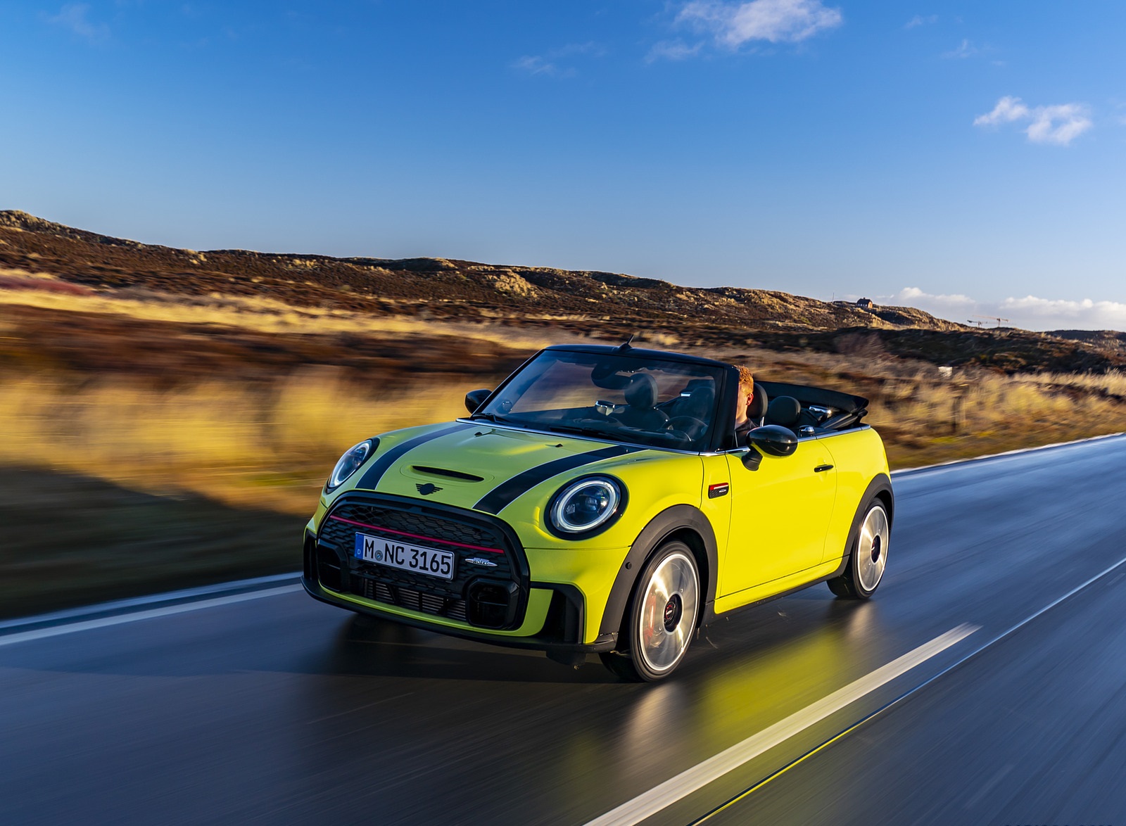 2022 Mini Cooper S Convertible Front Three-Quarter Wallpapers #3 of 131