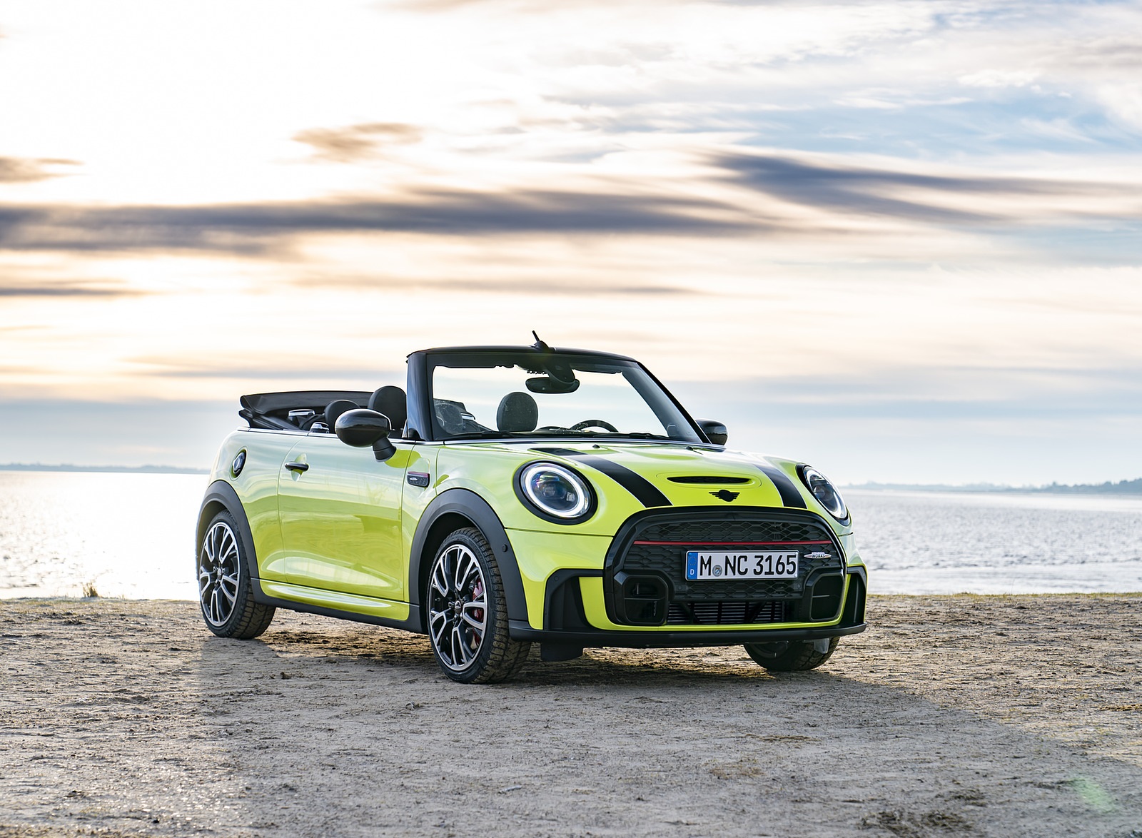 2022 Mini Cooper S Convertible Front Three-Quarter Wallpapers  #49 of 131
