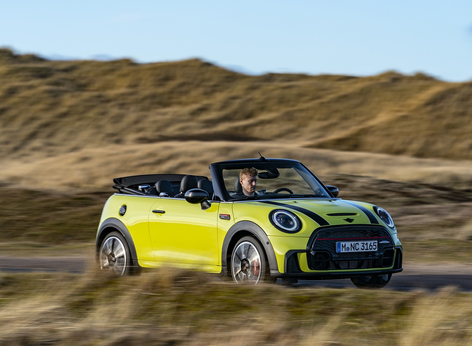 2022 Mini Cooper S Convertible Front Three-Quarter Wallpapers  #29 of 131