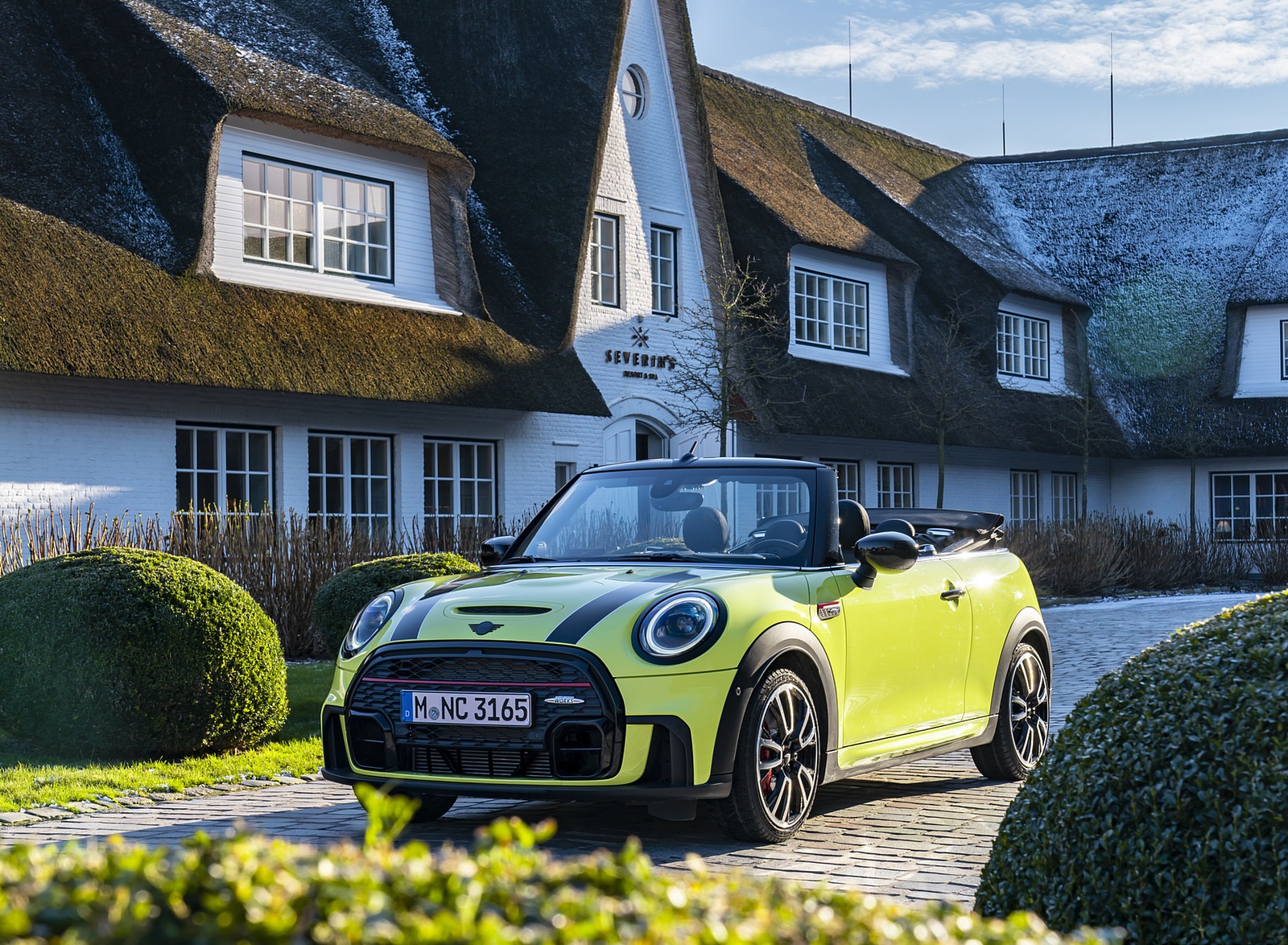 2022 Mini Cooper S Convertible Front Three-Quarter Wallpapers #42 of 131