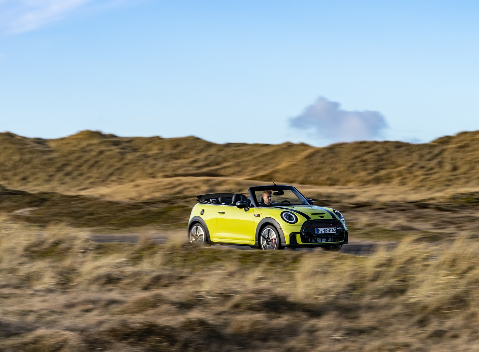 2022 Mini Cooper S Convertible Front Three-Quarter Wallpapers #35 of 131