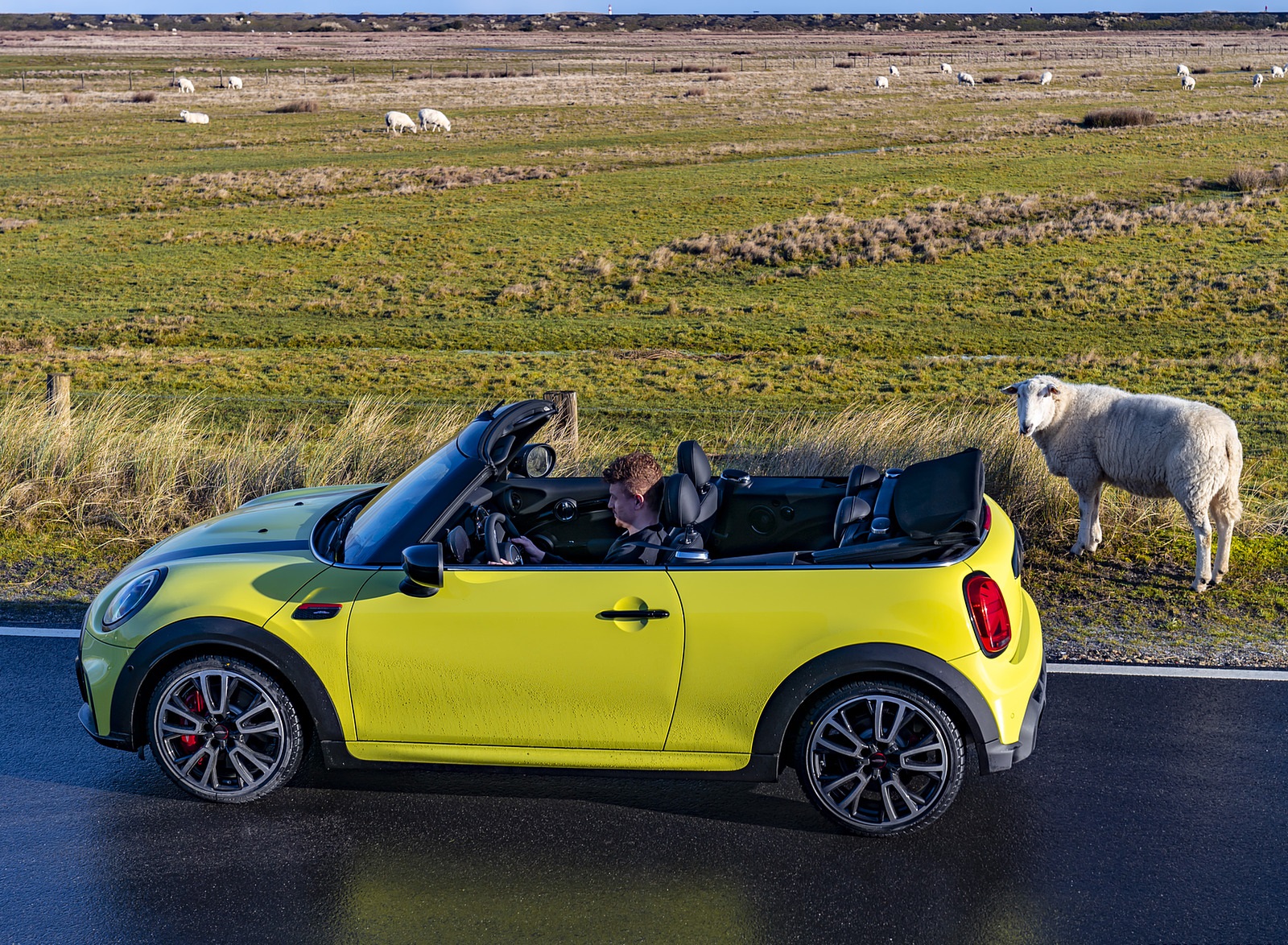 2022 Mini Cooper S Convertible Side Wallpapers #46 of 131