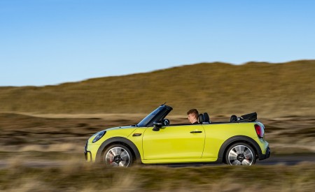 2022 Mini Cooper S Convertible Side Wallpapers 450x275 (31)