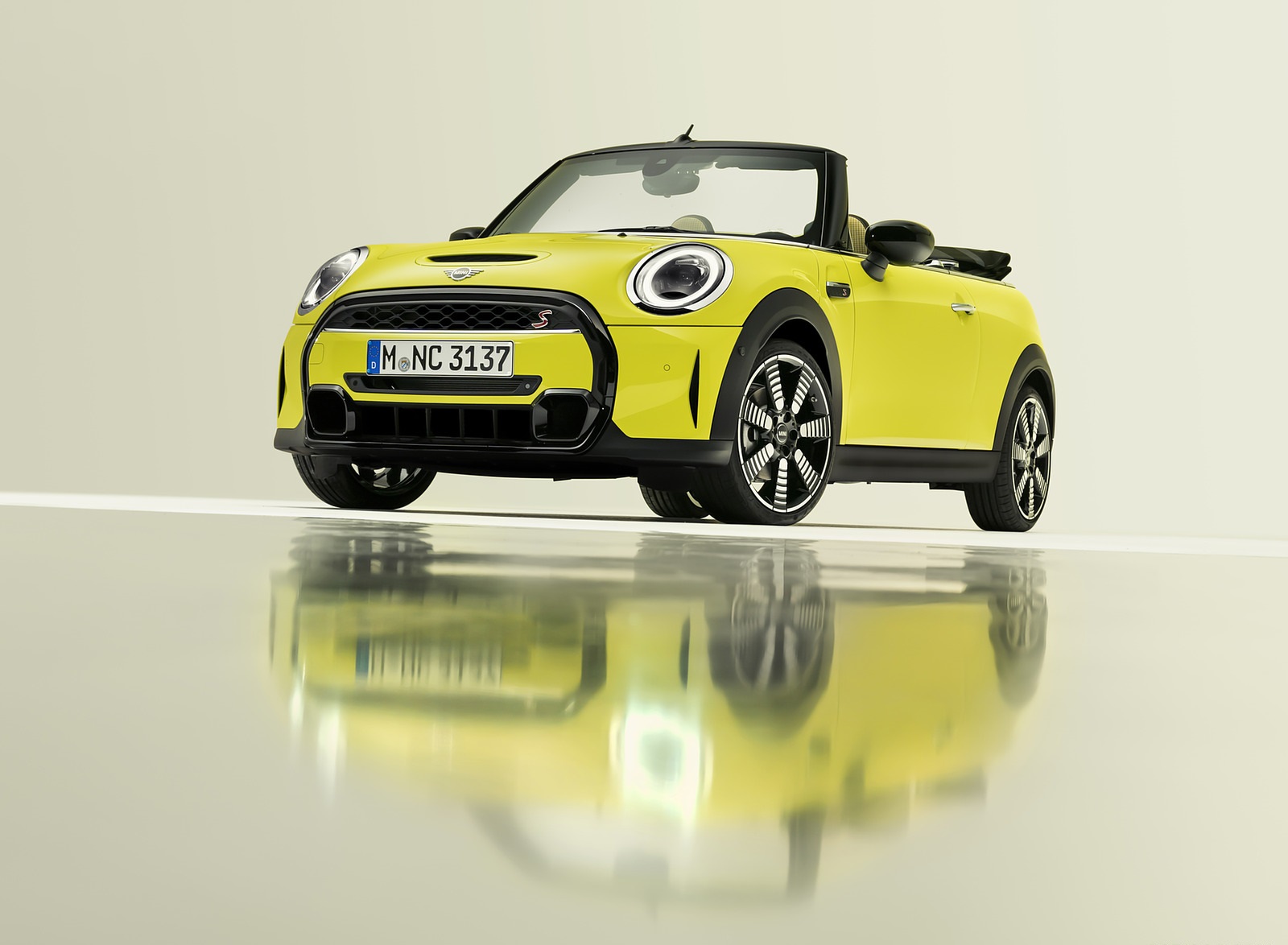 2022 MINI Cooper S Convertible Front Wallpapers #75 of 131