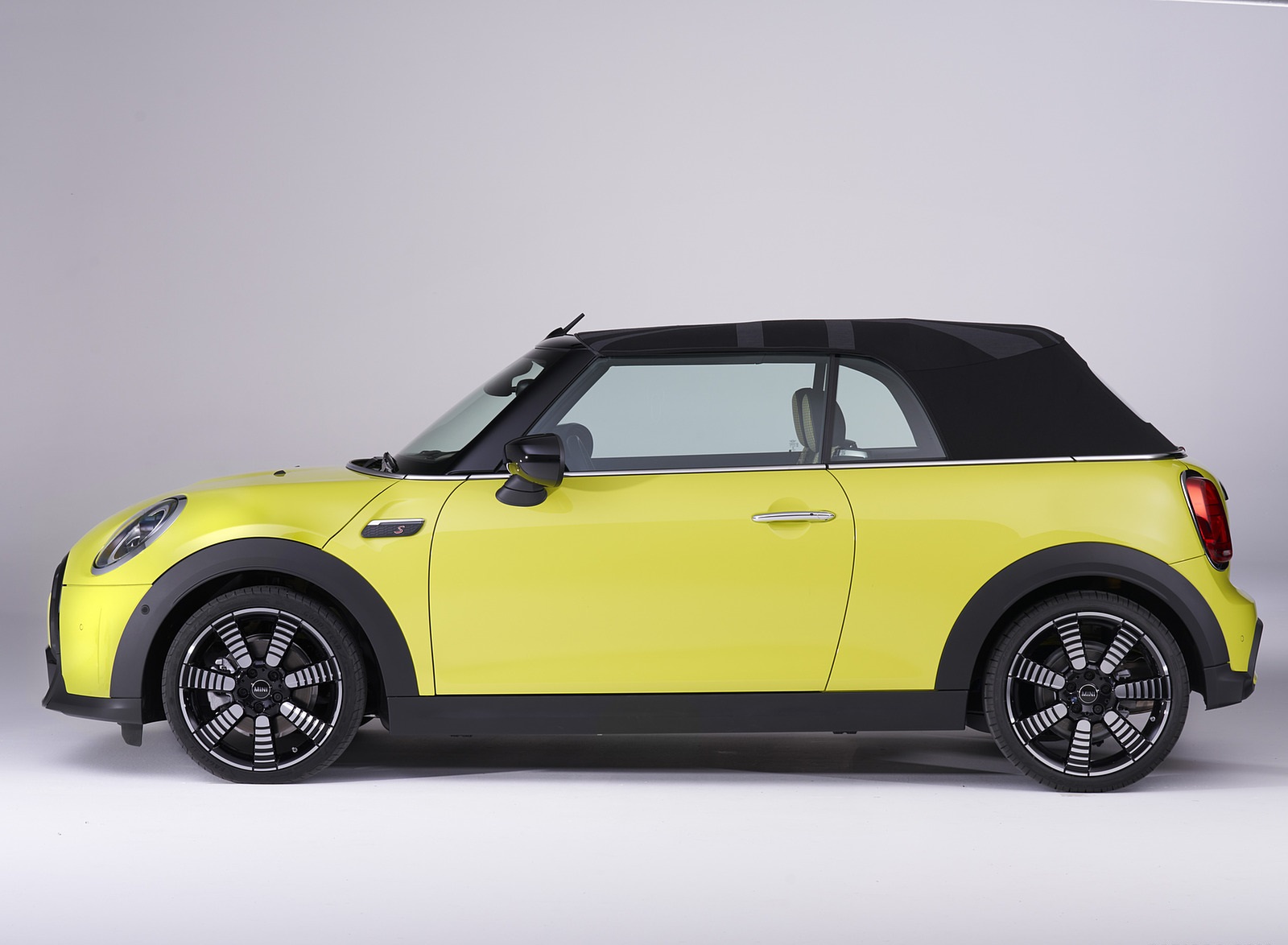 2022 MINI Cooper S Convertible Side Wallpapers  #96 of 131