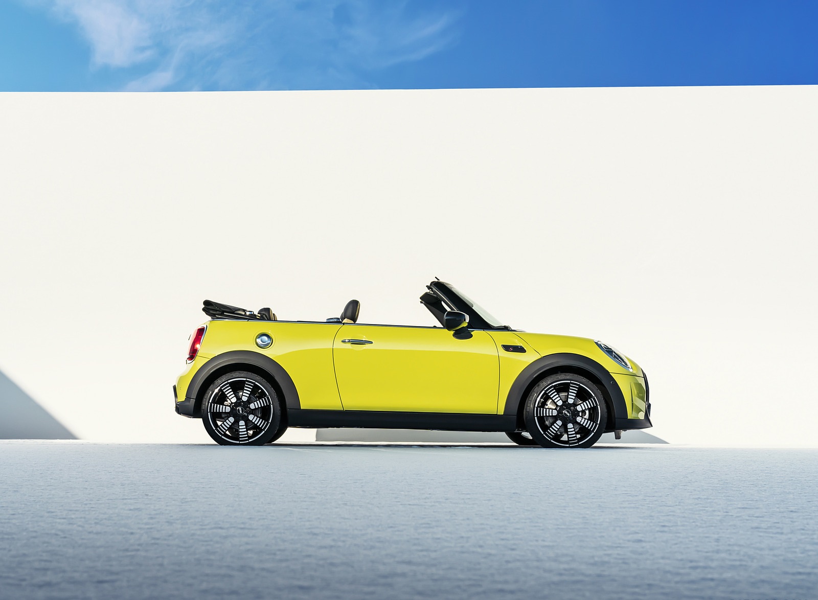 2022 MINI Cooper S Convertible Side Wallpapers #78 of 131