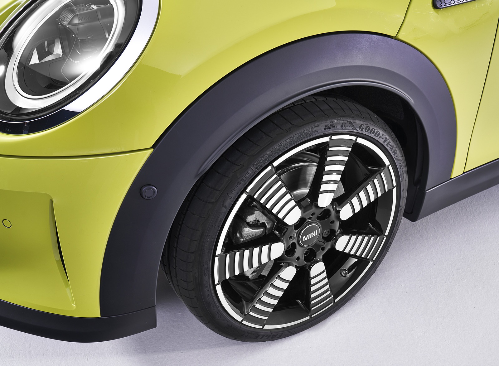 2022 MINI Cooper S Convertible Wheel Wallpapers #97 of 131