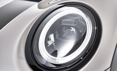 2022 MINI Cooper S Hardtop 2 Door Headlight Wallpapers 450x275 (19)