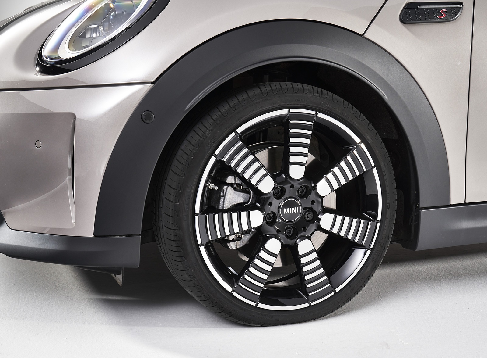2022 MINI Cooper S Hardtop 2 Door Wheel Wallpapers #21 of 89