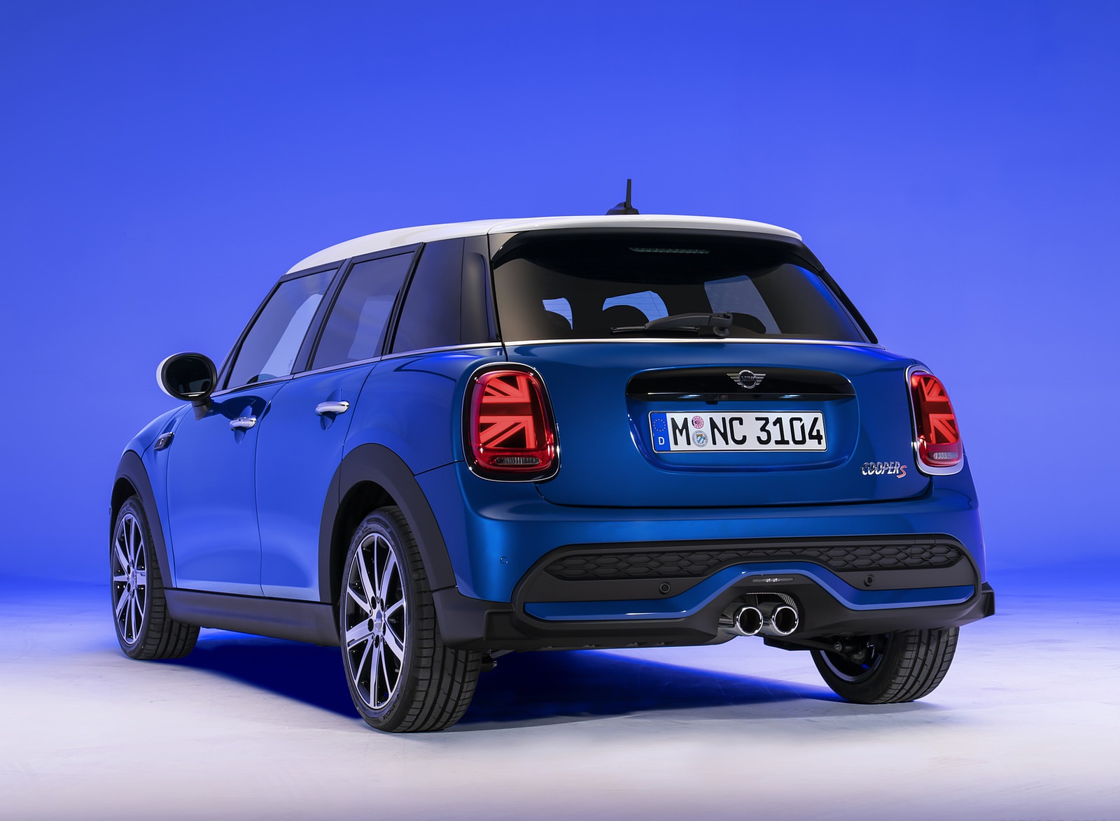 2022 MINI Cooper S Hardtop 4 Door Rear Three-Quarter Wallpapers (2)