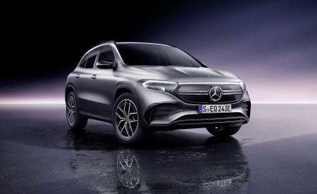 2022 Mercedes-Benz EQA AMG Line (Color: Mountain Grey Magno) Front Three-Quarter Wallpapers 450x275 (45)