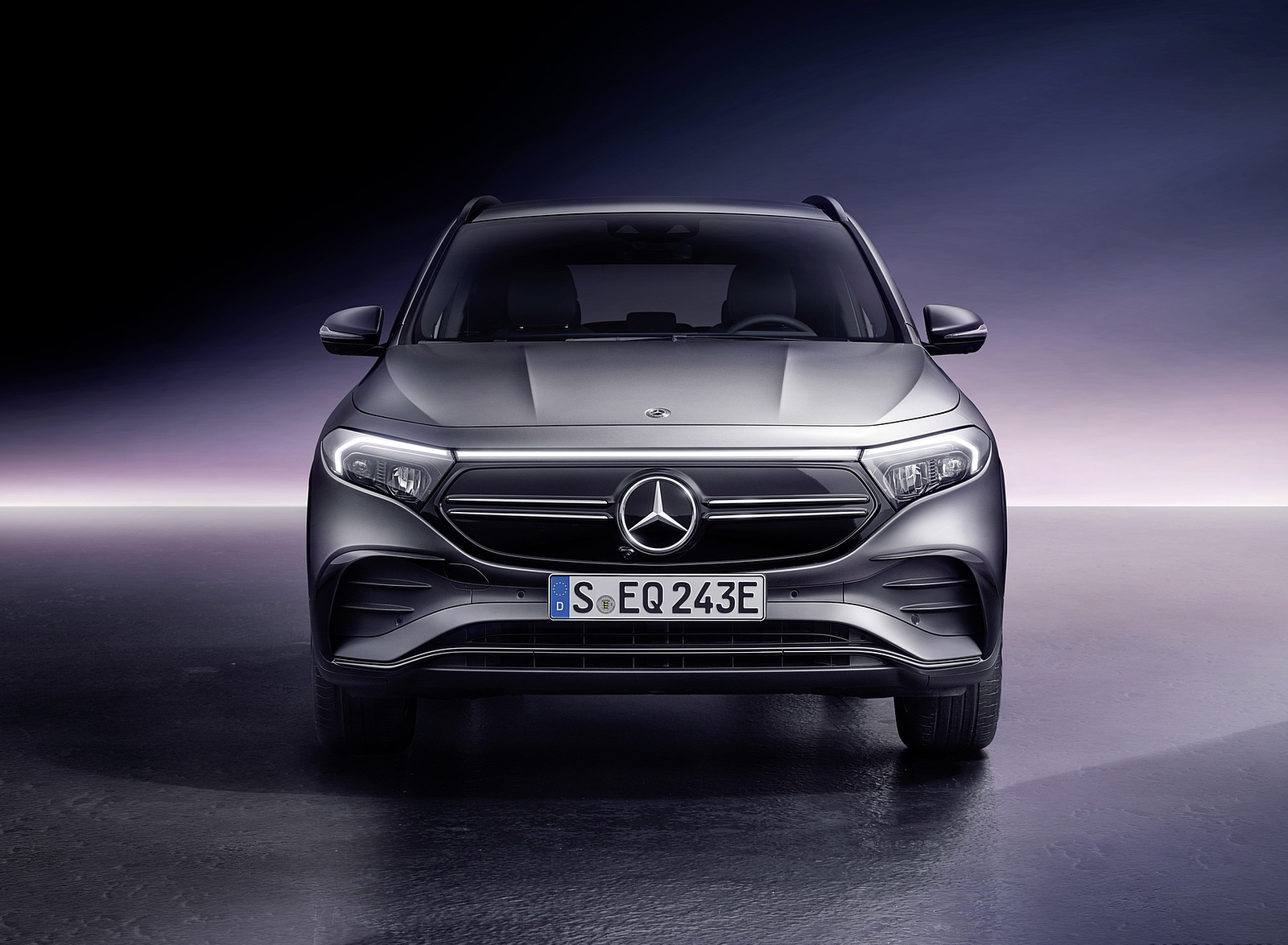 2022 Mercedes-Benz EQA AMG Line (Color: Mountain Grey Magno) Front Wallpapers #48 of 91