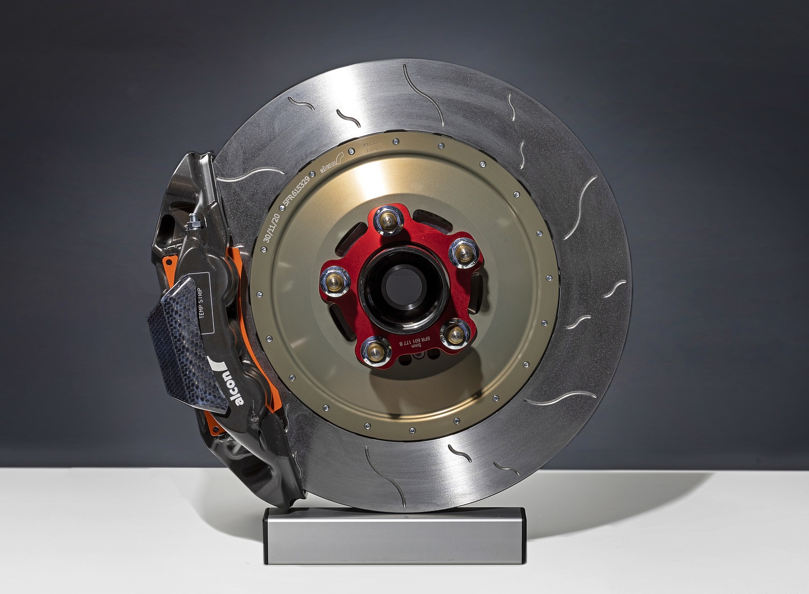 2021 Audi RS 3 LMS Brake disc and caliper with new ventilation Wallpapers  #37 of 39