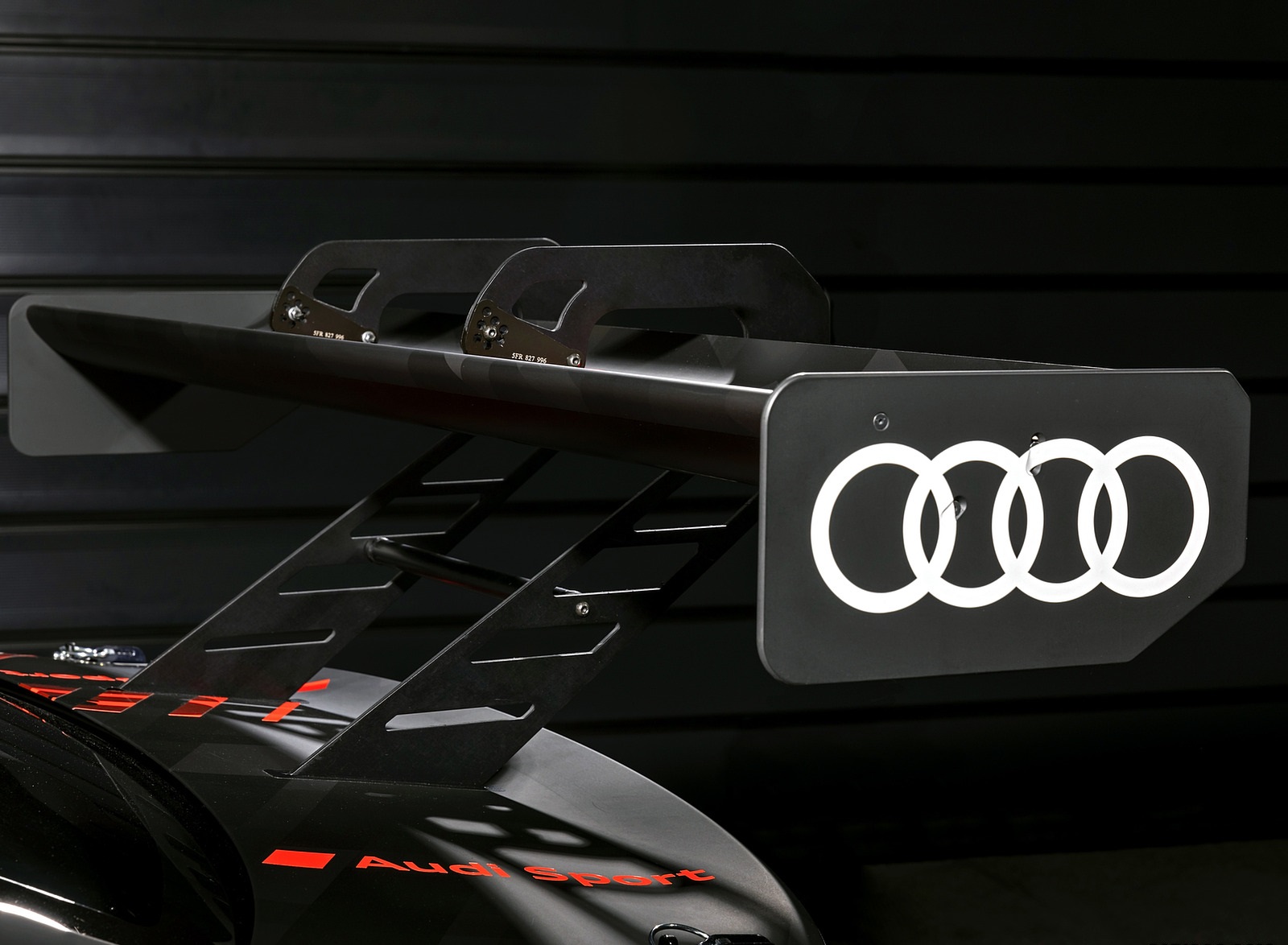 2021 Audi RS 3 LMS Spoiler Wallpapers  #27 of 39