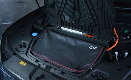 2021 Audi e-tron S Sportback (UK-Spec) Engine Wallpapers  450x275 (80)