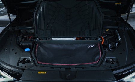 2021 Audi e-tron S Sportback (UK-Spec) Engine Wallpapers 450x275 (82)