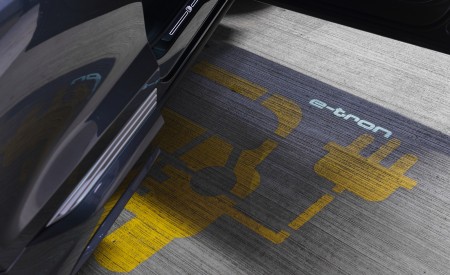 2021 Audi e-tron S Sportback (UK-Spec) Ground Projection Wallpapers  450x275 (85)