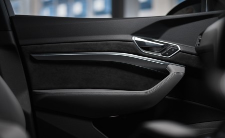 2021 Audi e-tron S Sportback (UK-Spec) Interior Detail Wallpapers  450x275 (105)