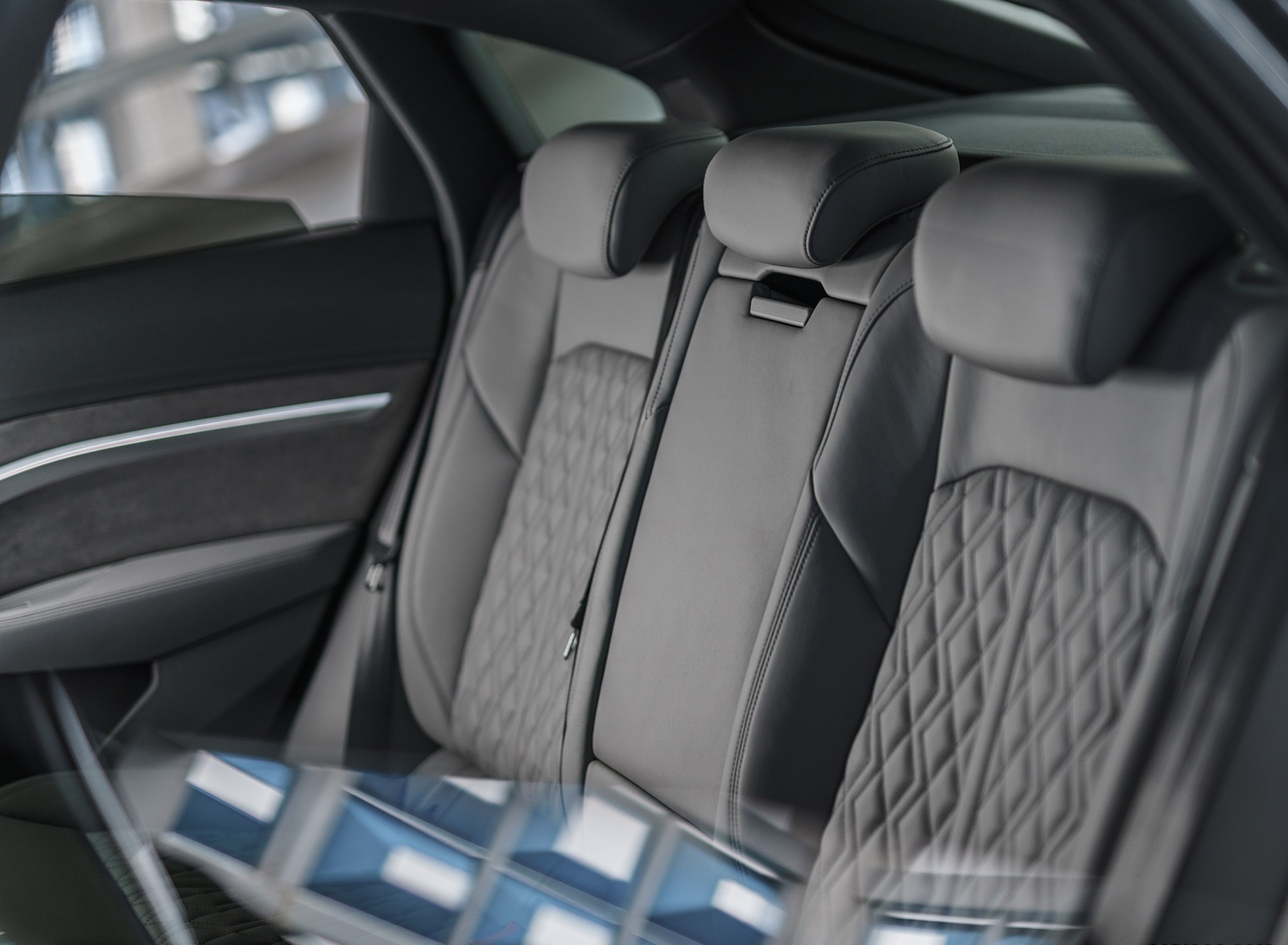 2021 Audi e-tron S Sportback (UK-Spec) Interior Rear Seats Wallpapers  #115 of 119