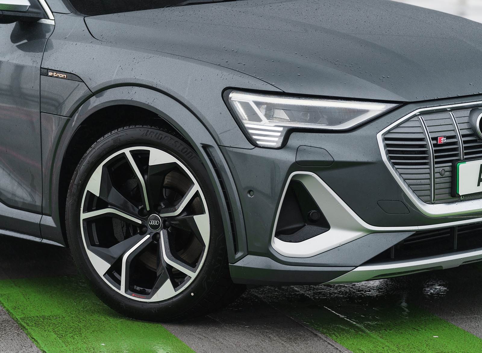 2021 Audi e-tron S Sportback (UK-Spec) Wheel Wallpapers #65 of 119