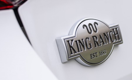 2021 Ford Explorer King Ranch Badge Wallpapers 450x275 (11)