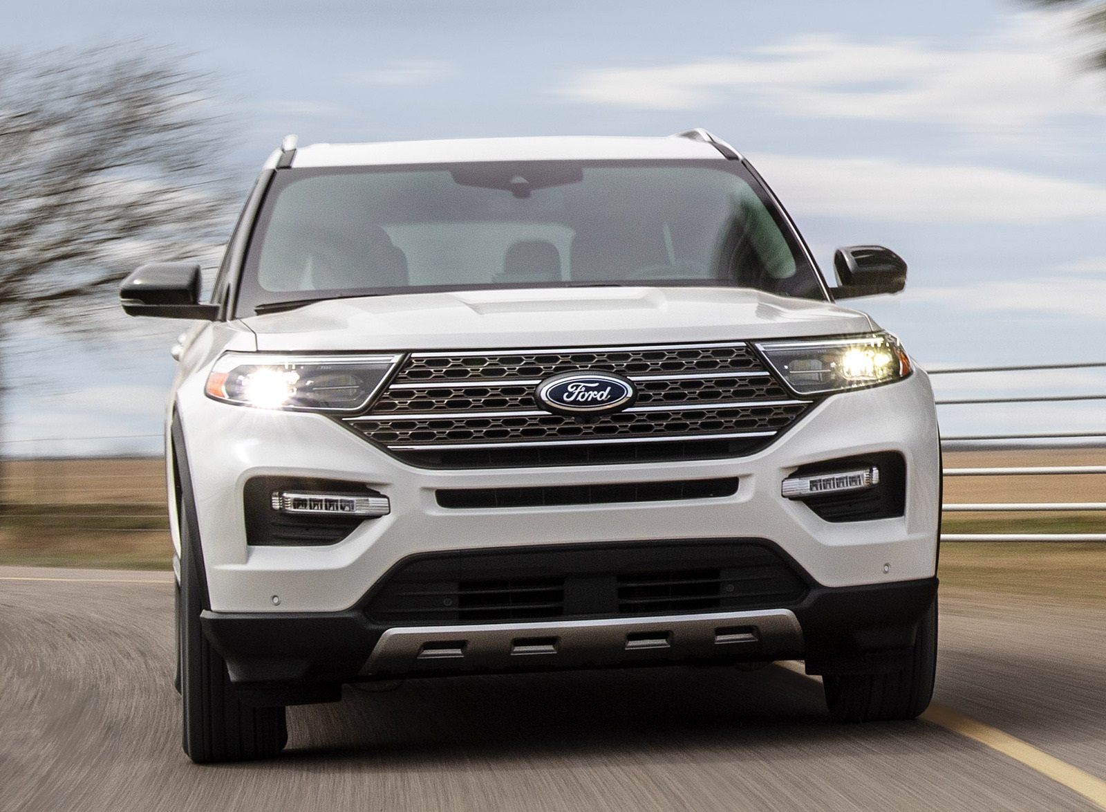 2021 Ford Explorer King Ranch Front Wallpapers  (2)