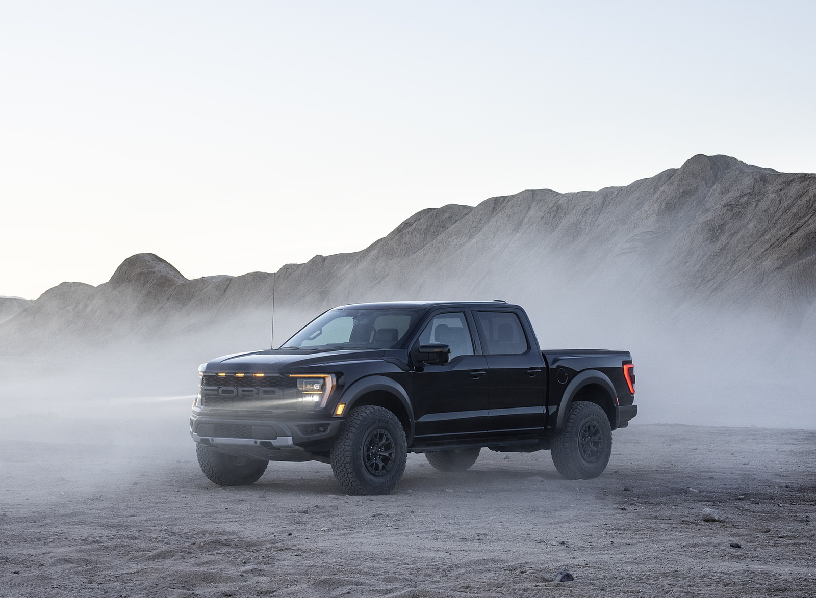2021 Ford F-150 Raptor Front Three-Quarter Wallpapers #15 of 37